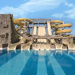 أسكا لارا ريزورت آند سبا فندق 5*