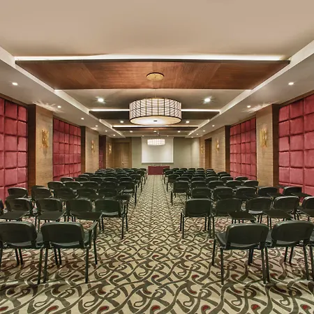 מלון Aska Lara &