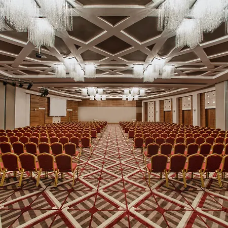 מלון Aska Lara & 5*