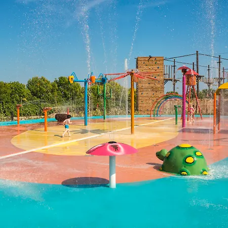 מלון Aska Lara & 5*