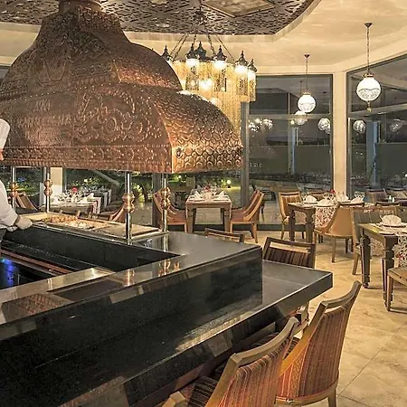 Aska Lara & 5* Antalya