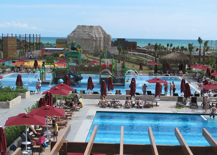 Aska Lara & Hotel 5*