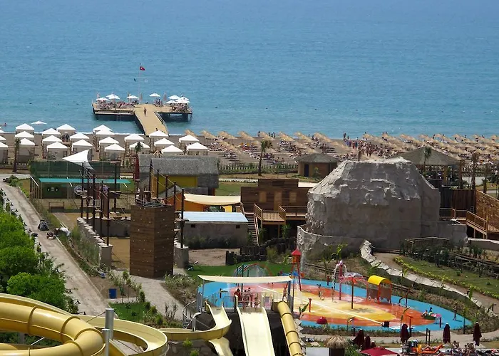 Aska Lara & 5* Antália